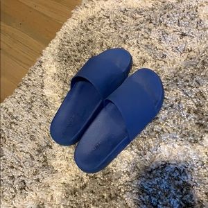 Vince blue slides